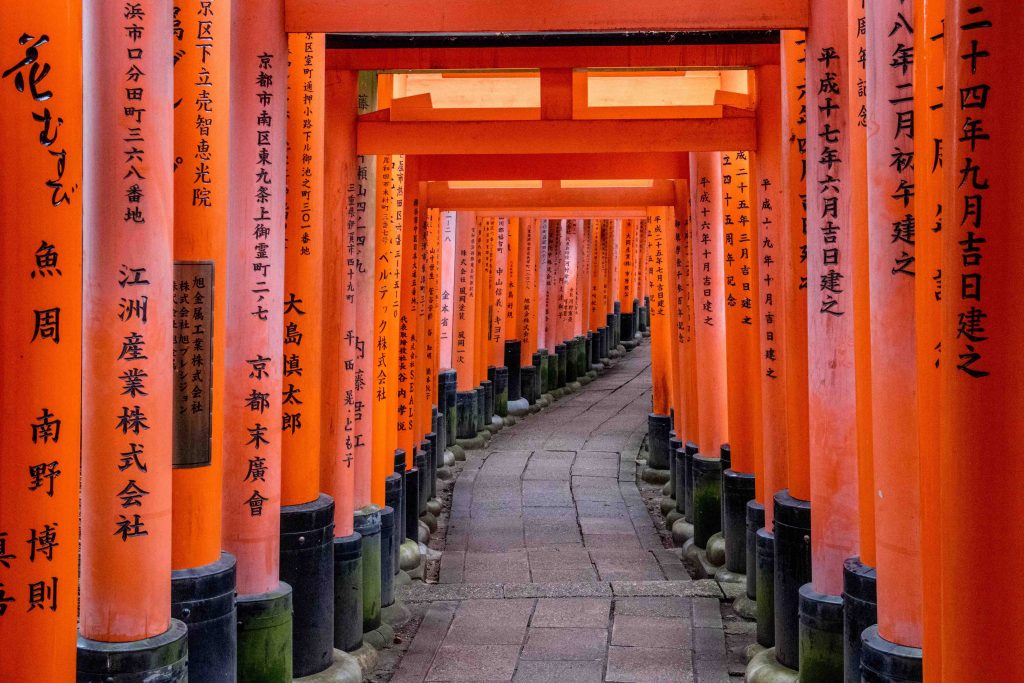 fushimi inari torii kyoto
