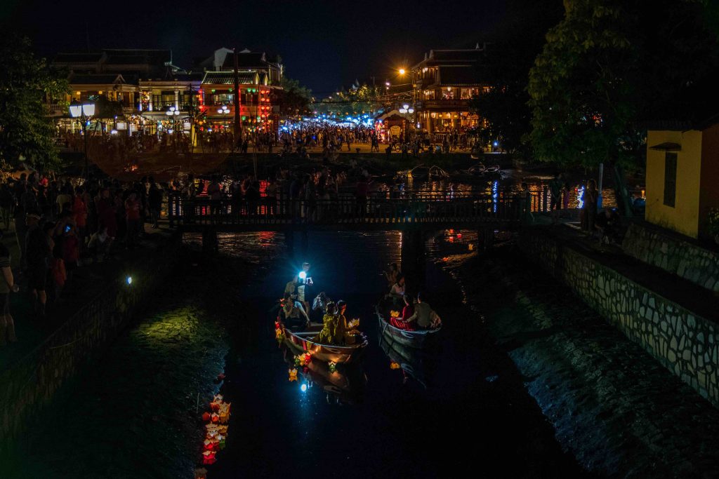 lanternes dans le vieux quartier de Hoi An, au centre du Vietnam