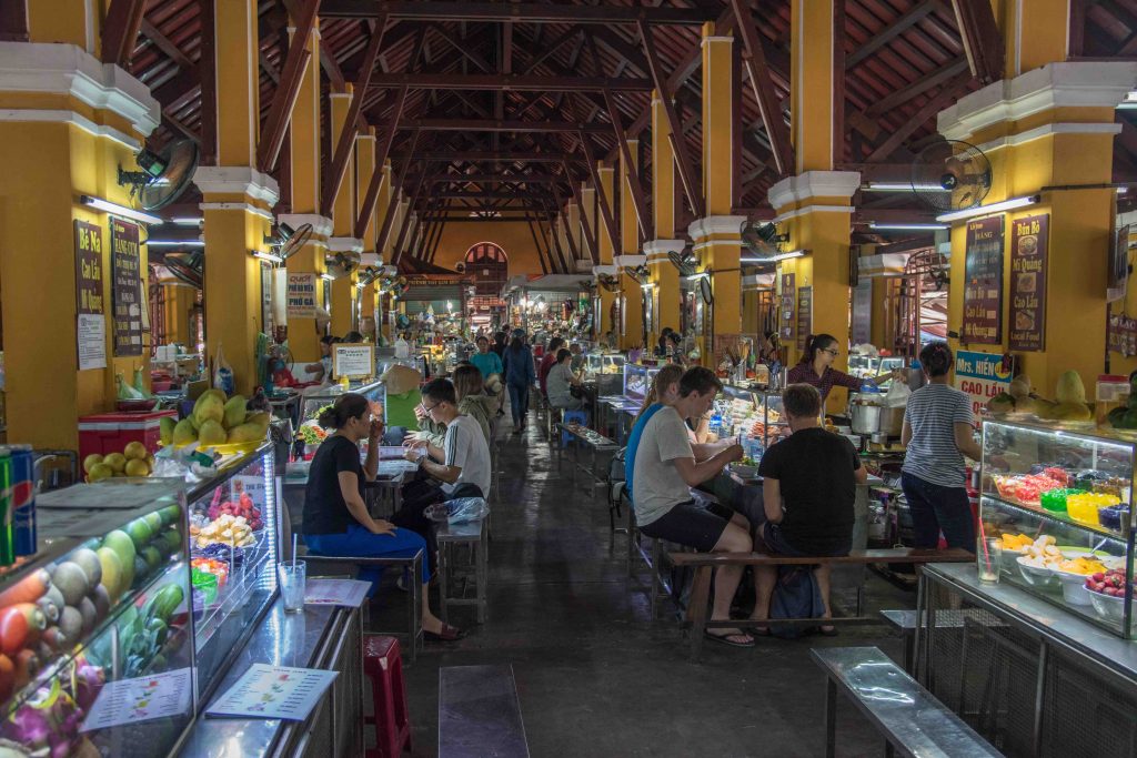 the food in the center of the Viet Nam Hoi An market