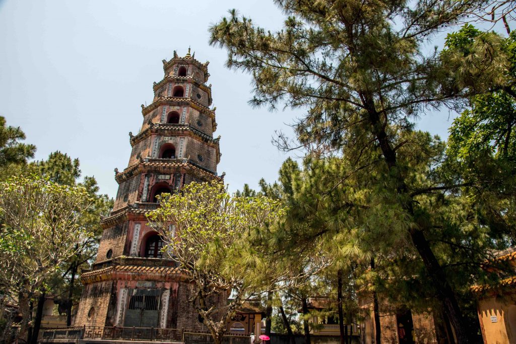 Pagoda of the Heavenly Lady in Hué to the Viet Nam