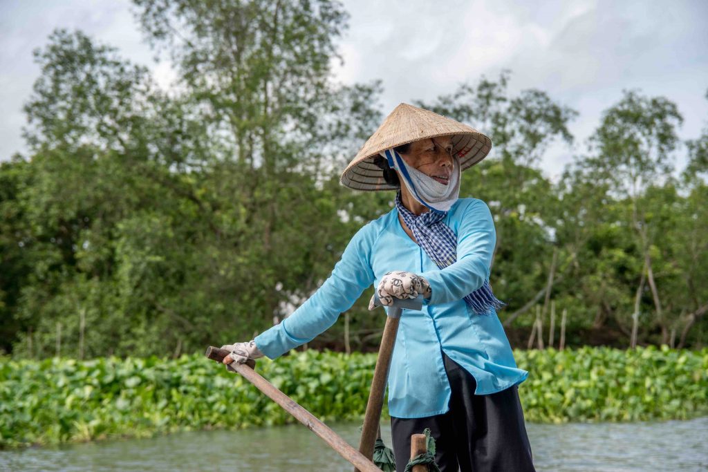 balade en barque sur la rivière du Mékong au Vietnam