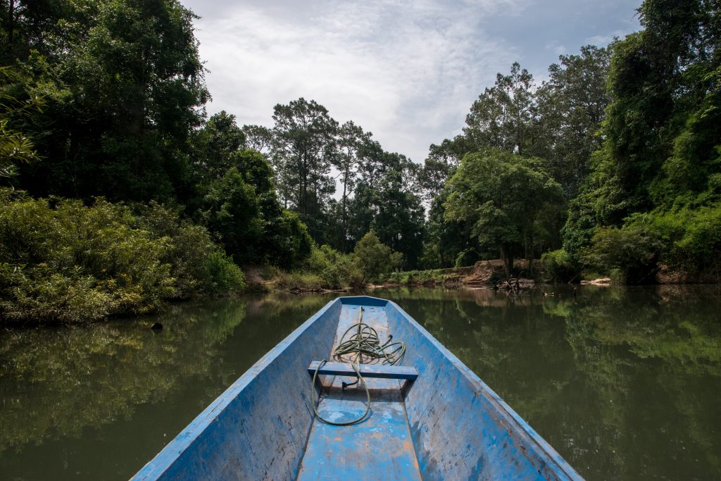 ship to the exit of the cave of Konglor, on the loop of Thakhek in Laos