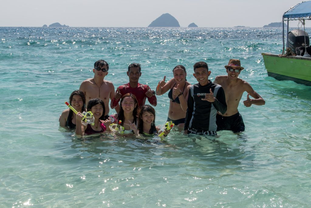 Group of snorkeling in the Islands Perenthian in Malaysia