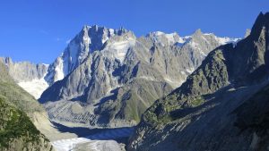 Le Mer de glace dans le Massif du Mont-Blanc en France
