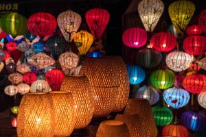 lanternes dans le vieux quartier de Hoi An, au centre du Vietnam